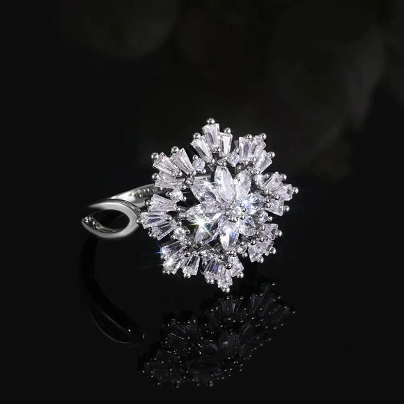 🎁Sweet Snowflake Zircon Lovely Dainty Flower Rings For Women, MARR9046 - Picture 4 of 5